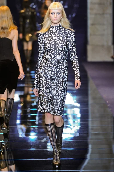 Look 6